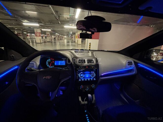 Chevrolet Cobalt-11