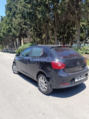 SEAT Ibiza-4