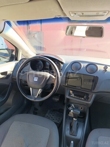SEAT Ibiza-8
