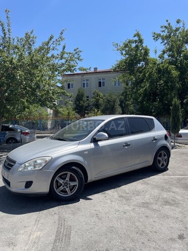 Kia Ceed-4