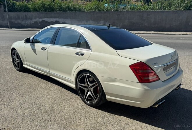 Mercedes S 63 AMG-5