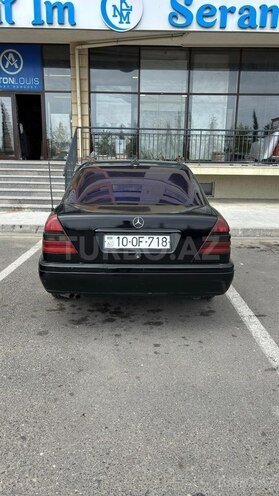 Mercedes C 220-2