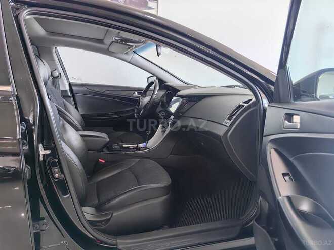 Hyundai Sonata-14