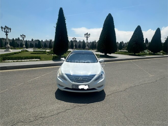 Hyundai Sonata-2