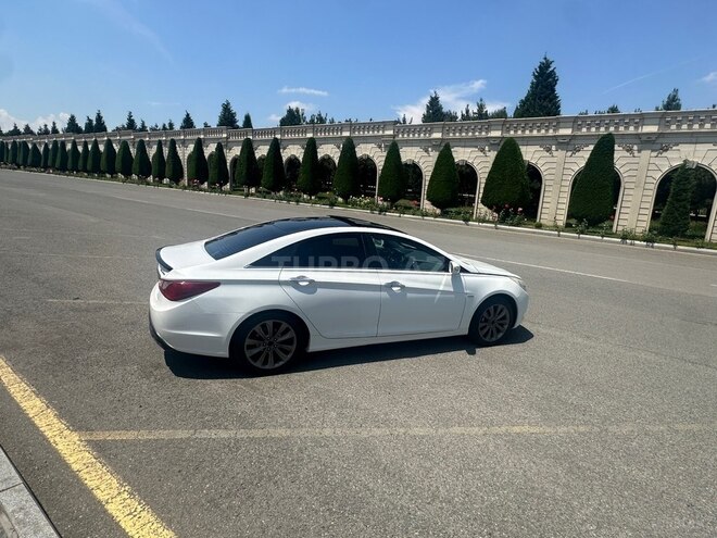 Hyundai Sonata-9