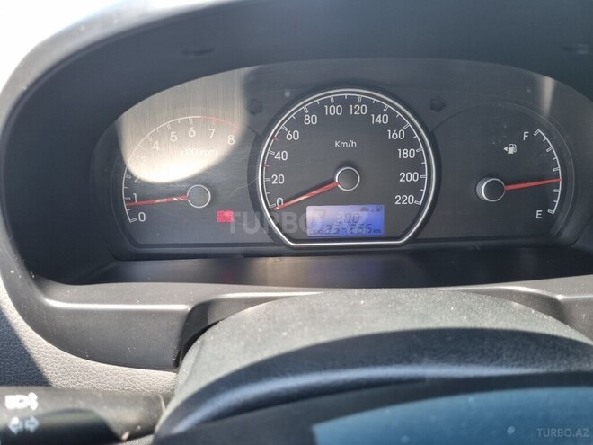 Hyundai Elantra-14