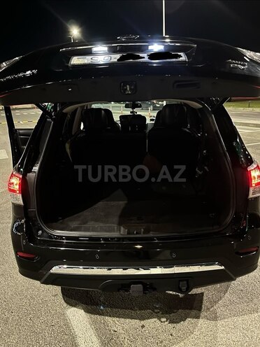Nissan Pathfinder-10