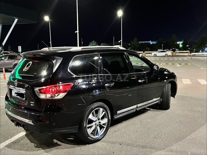 Nissan Pathfinder-7