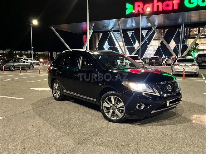 Nissan Pathfinder-5