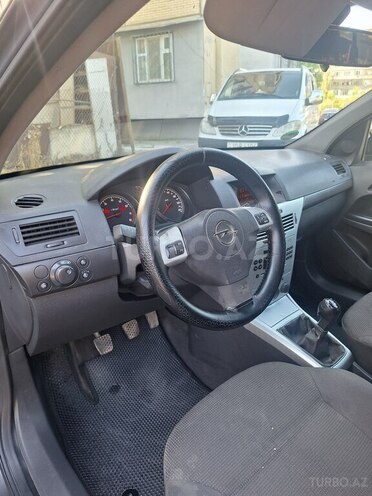 Opel Astra-7