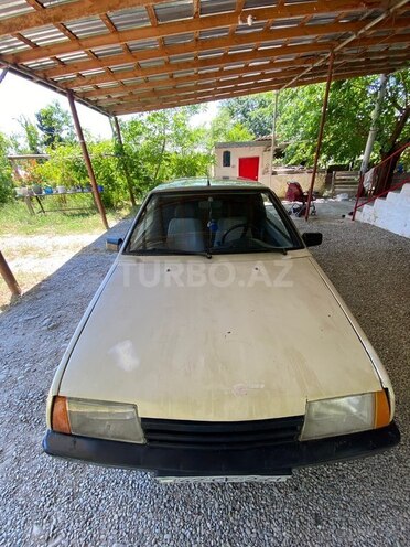 LADA (VAZ) 2108-6