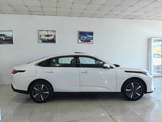 Changan Eado-4