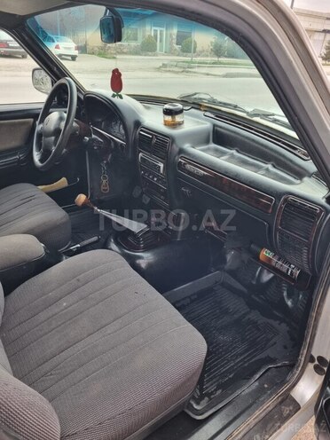 GAZ 3110 "Volga"-4