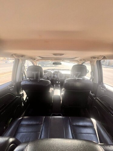 Jeep Compass-8