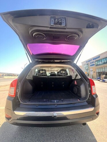 Jeep Compass-10