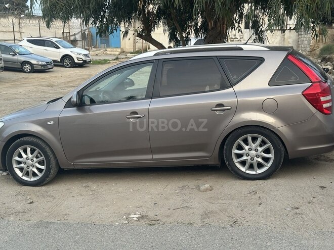 Kia Ceed SW-10