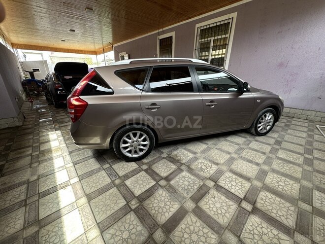 Kia Ceed SW-2