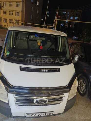 Ford Transit-1