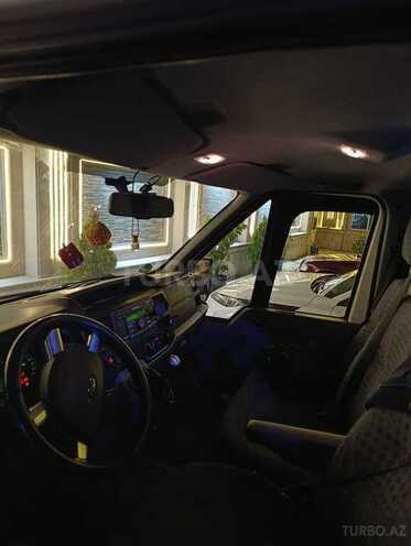 Ford Transit-4