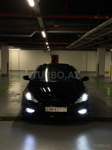 Hyundai Sonata-1