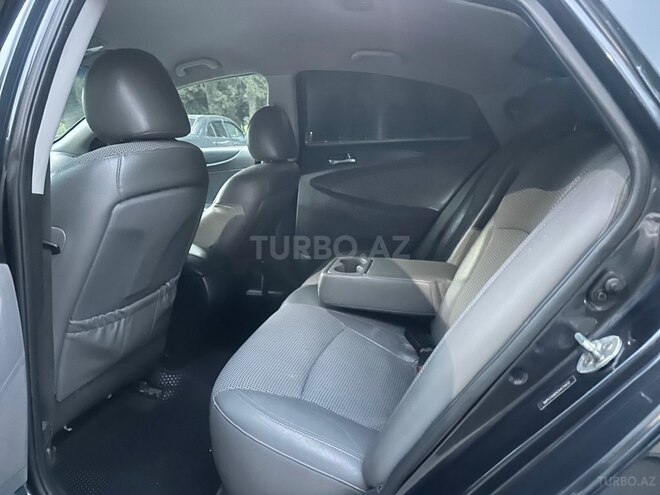 Hyundai Sonata-17