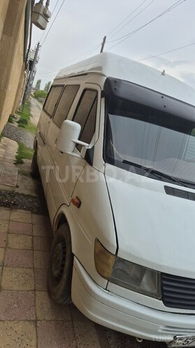 Mercedes Sprinter 208-4