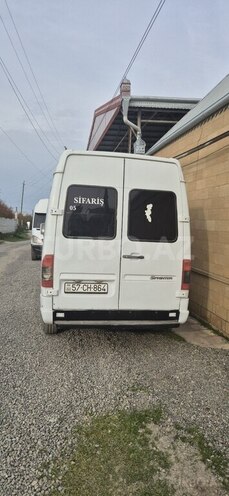 Mercedes Sprinter 208-9