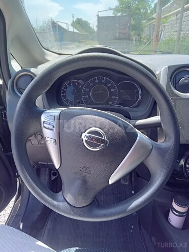 Nissan Note-7