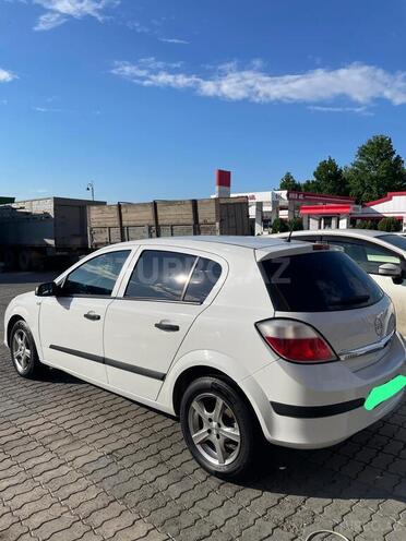 Opel Astra-2