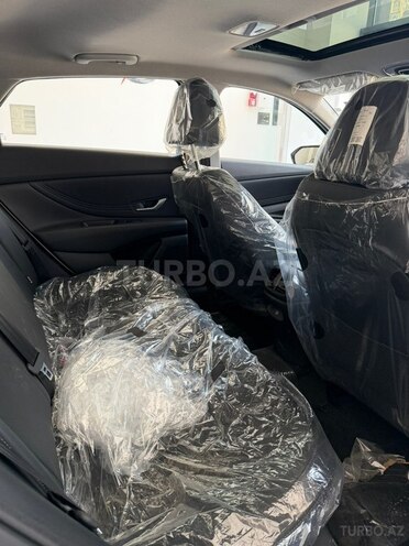 Hyundai Elantra-5