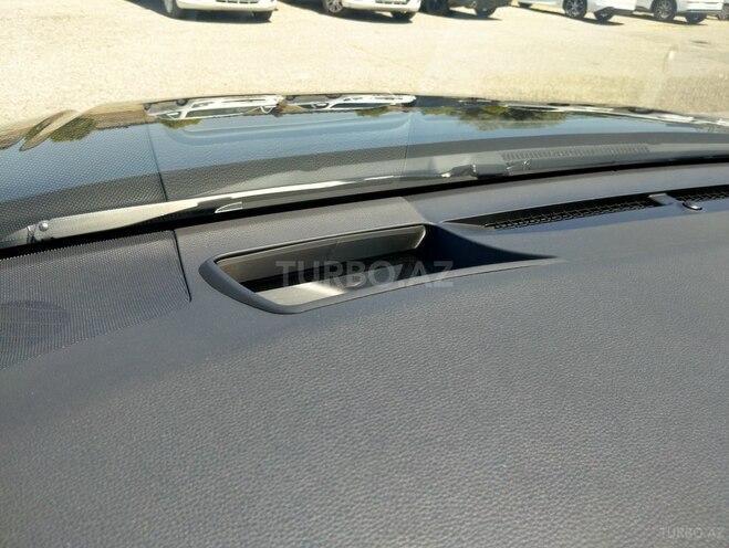 Toyota Camry-15