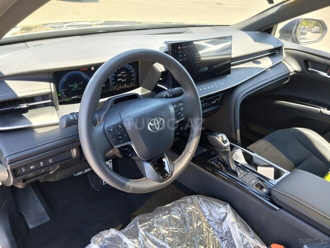 Toyota Camry-12