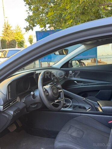 Hyundai Elantra-7
