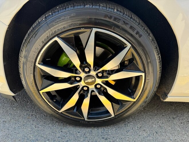 Chevrolet Malibu-17