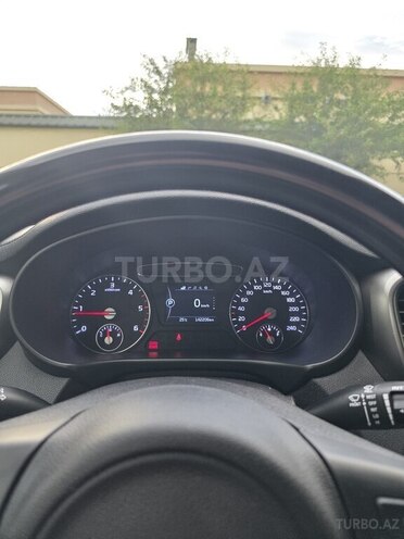 Kia Sorento-8