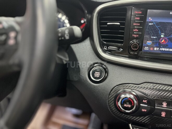 Kia Sorento-14