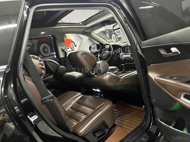 Kia Sorento-18
