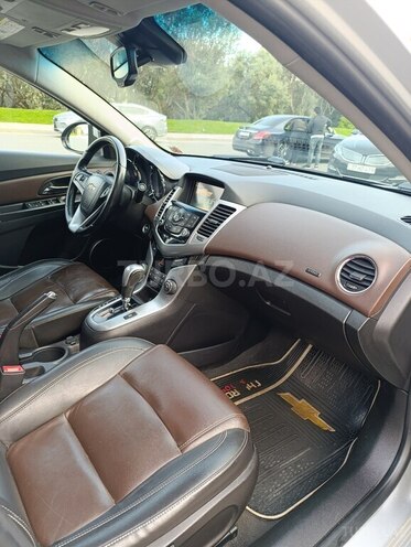 Chevrolet Cruze-10