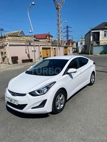 Hyundai Elantra-8