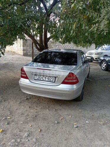 Mercedes C 240-2