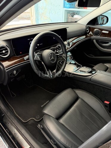 Mercedes E 300 e-8