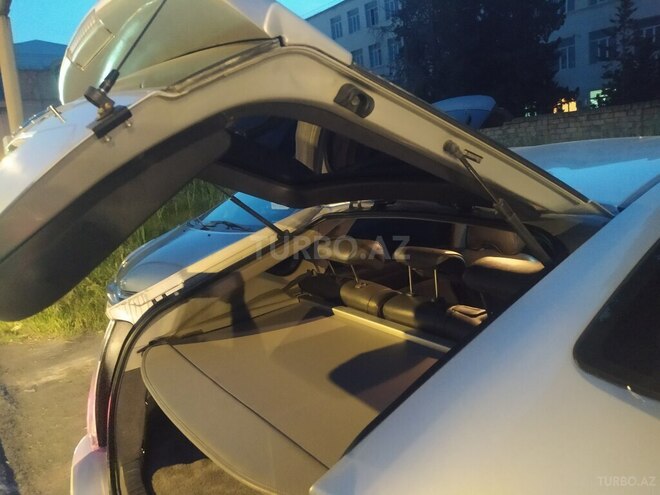 Toyota Prius-7