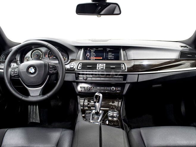 BMW 528-9