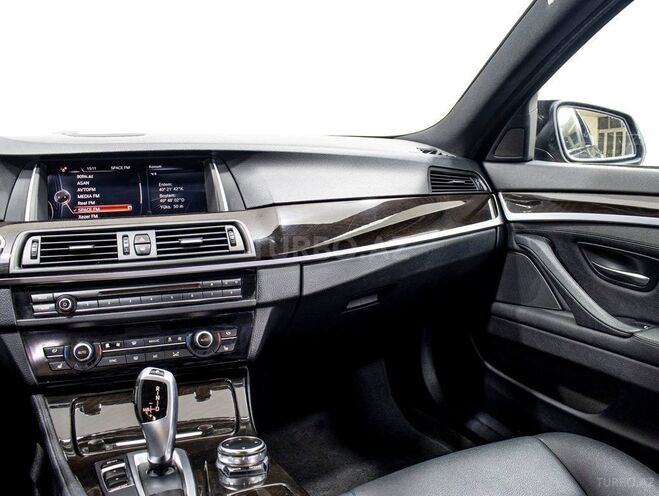 BMW 528-12