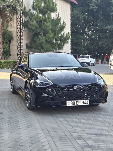 Hyundai Sonata-1