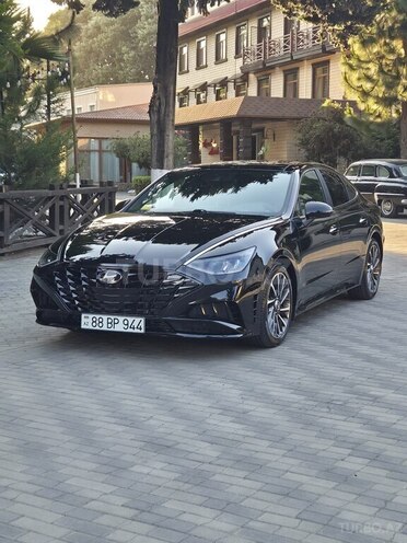 Hyundai Sonata-5