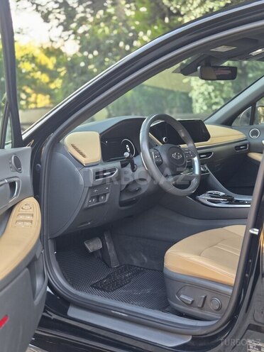 Hyundai Sonata-18