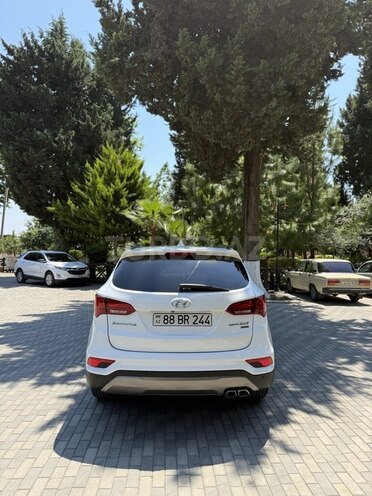 Hyundai Santa Fe-8