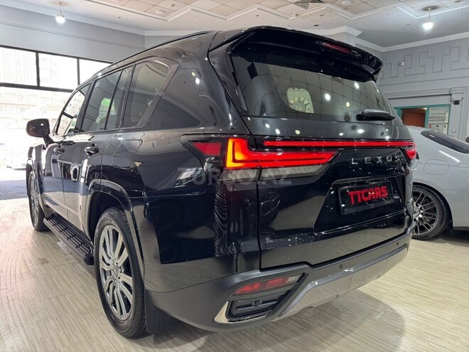 Lexus LX 600-7
