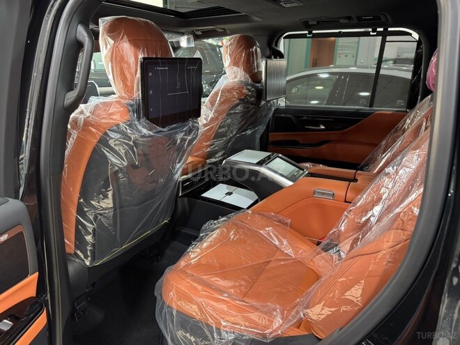 Lexus LX 600-16